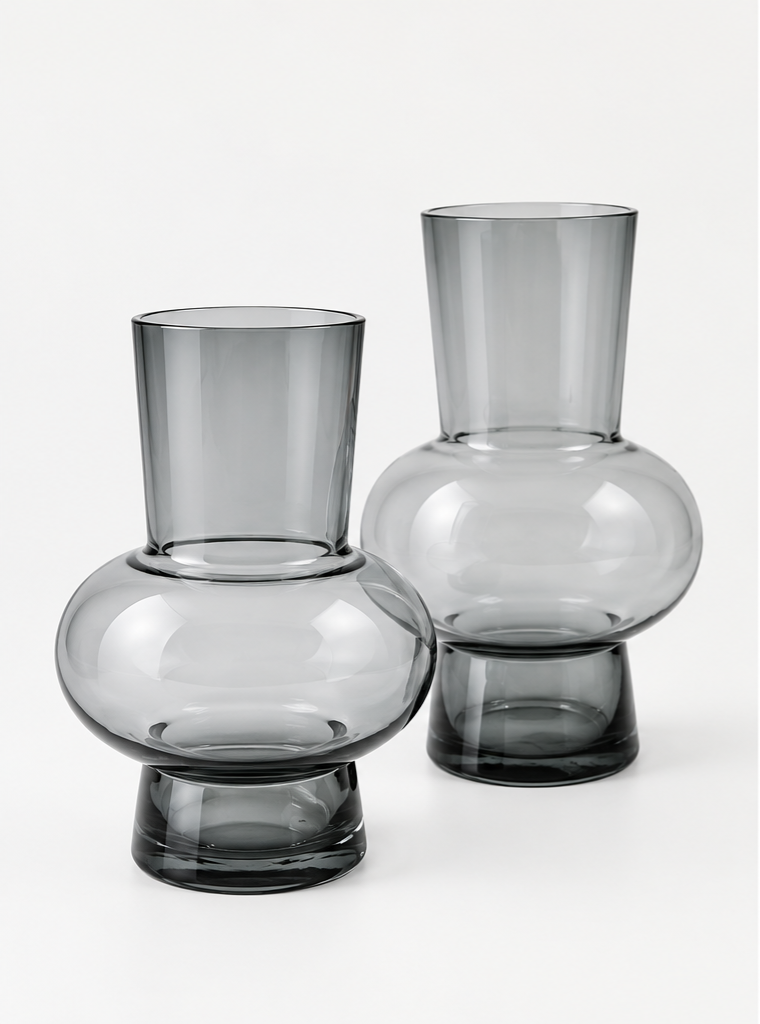 Smoked Grey Glass vase: image 1