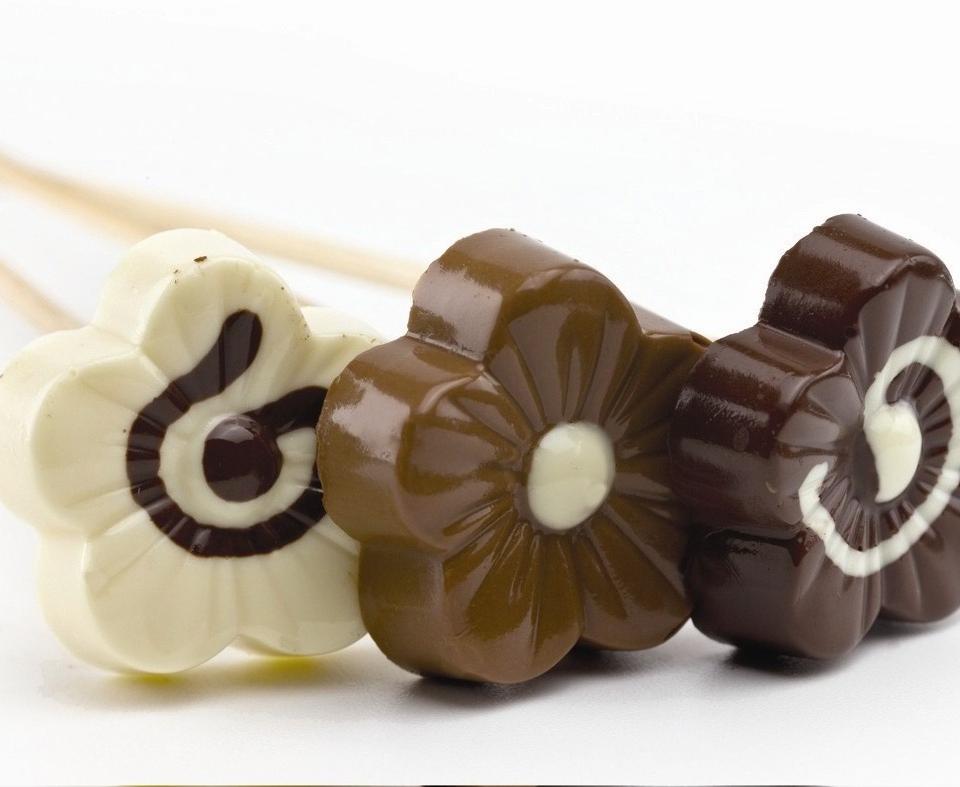 Heart Praline on a Stick: image 4